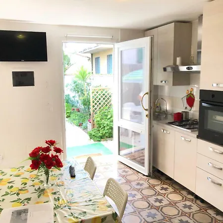 Casa Viola * Lido di Camaiore